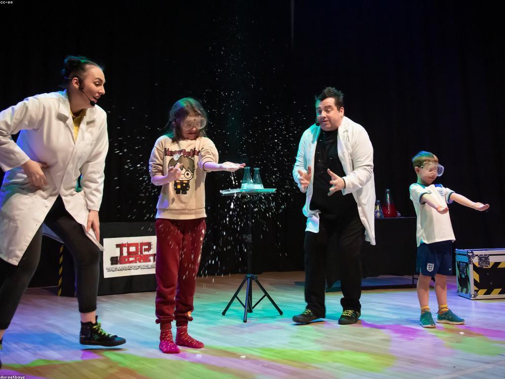 បទពិសោធន៍ហ្គេមសិក្សា: ការផ្សំគ្នានៃការរៀន និងការលេង